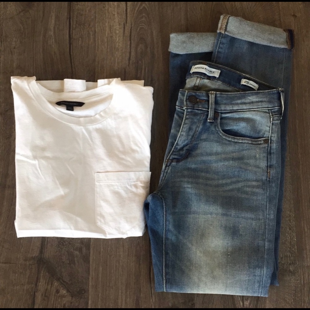 Banana Republic White Front Pocket Tee
